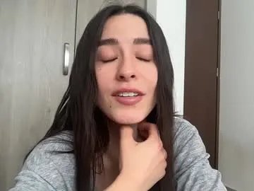 emyii — Make me squirt papi.  My favorite patterns <3 98,114,222,555,1111. Tip 2000 for insta squirt  #squirt, #latina, #bigboobs , #fit, #smile, #muscle, #lush