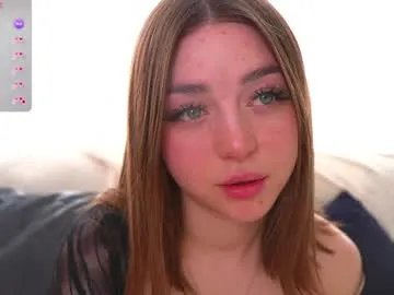 lunatouch on Chaturbate