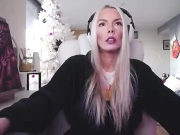 tinykylie on Chaturbate