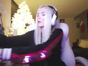 tinykylie on Chaturbate