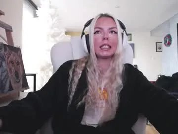 tinykylie on Chaturbate