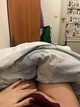 babyjasmine05 — USARE VIBRATORE e venire !!