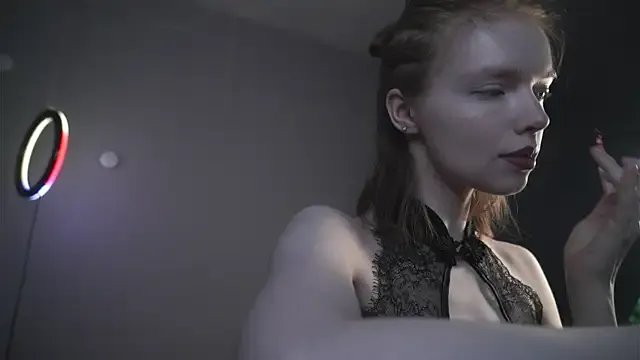 ginger_hugs on StripChat