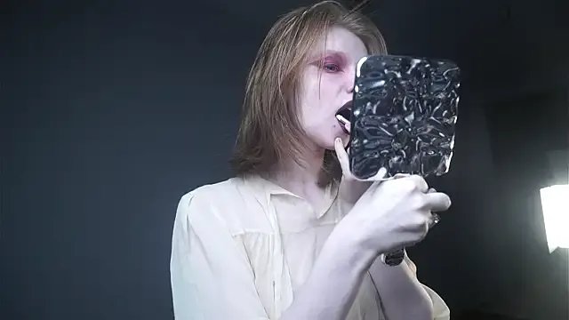 ginger_hugs on StripChat