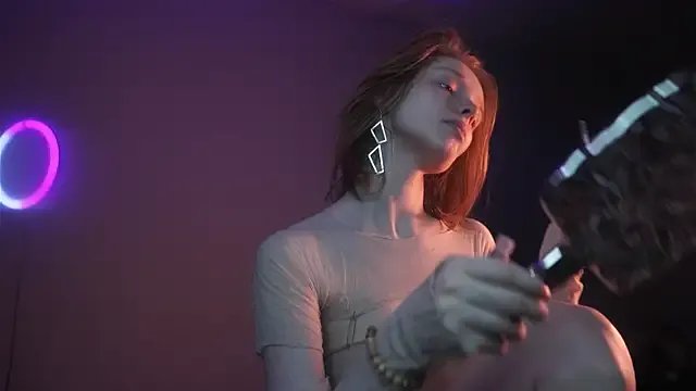 ginger_hugs on StripChat