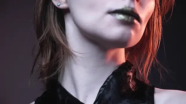 ginger_hugs on StripChat