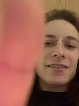 GoldenPussy1329 — Je me gode (5min)