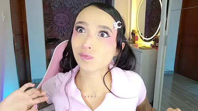 issagarcia — Free boobs<3