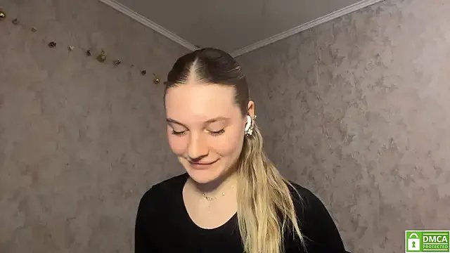 Jolievic — Private on StripChat