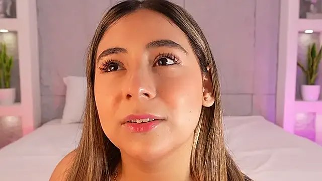 MelodyRey_ on StripChat