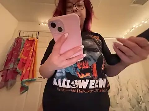 moan4mona — Freechat on StripChat