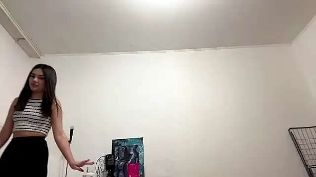 Priscillla_Cute on StripChat