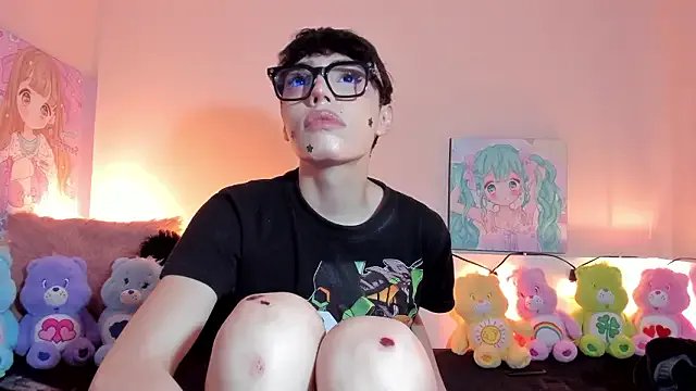 Strawberry_Kitty_ — pussy femboy + make me hard