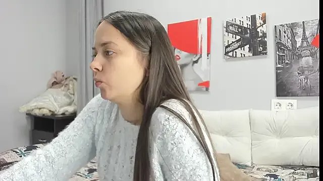 Tiny_JuJu — Freechat on StripChat